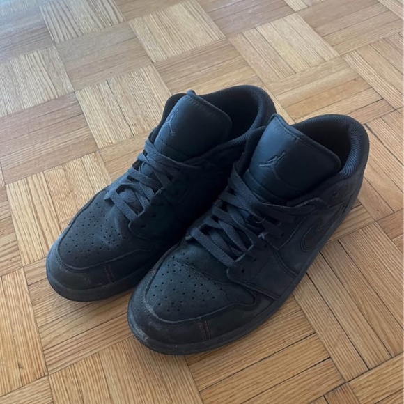 Nike Air Jordan - Picture 1 of 2